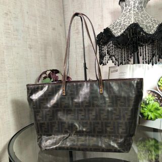 フェンディ(FENDI)のFENDI トートバッグ　ズッカ　フェンディ(トートバッグ)