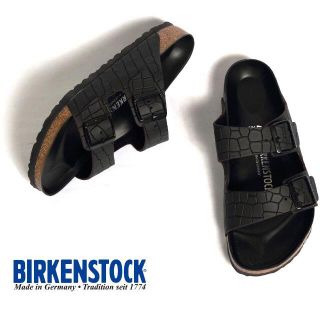 ビルケンシュトック(BIRKENSTOCK)の★【新品未使用】ビルケンシュトック　アリゾナ　エンボスレザー　メンズサンダル(サンダル)