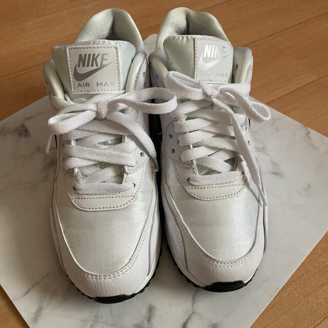 【あす楽対応】 NIKE - NIKE エアマックス90 スニーカー 【あす楽対応】 NIKE - NIKE エアマックス90 スニーカー