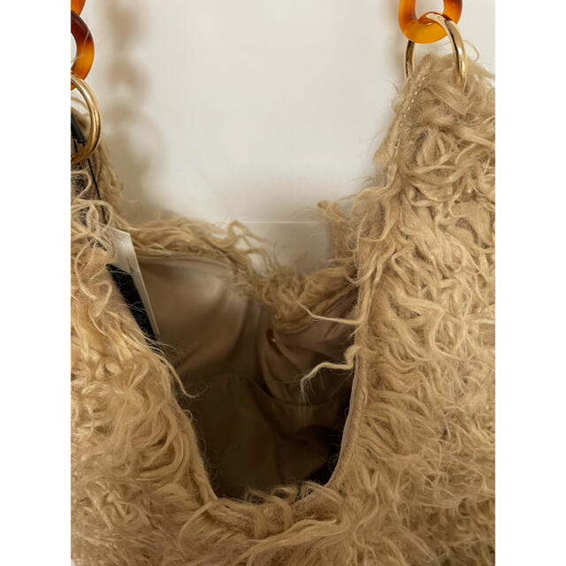 Kastane(カスタネ)の［2点以上購入で30%OFF］Kastane ファーべっ甲チェーンバッグ レディースのバッグ(ショルダーバッグ)の商品写真