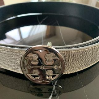 トリーバーチ(Tory Burch)のトリーバーチ　シルバーベルト（美品）✨(ベルト)