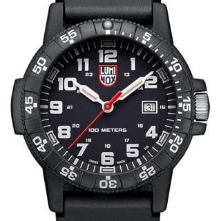 ルミノックス(Luminox)のルミノックス レザーバック シータートル ジャイアント ブラック 0321(腕時計(アナログ))