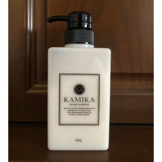 カミカ黒髪クリームシャンプーKAMIKA400g(シャンプー)