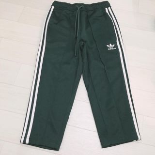 アディダス(adidas)のadidas ジャージ　クロップド丈　トラックパンツ(その他)