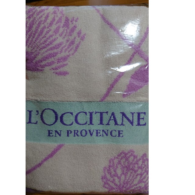 L'OCCITANE(ロクシタン)のL'OCCITANE ロクシタン バスタオル&ミニポーチ ノベルティ 非売品 エンタメ/ホビーのコレクション(ノベルティグッズ)の商品写真