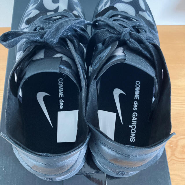 NIKE(ナイキ)のコムデギャルソン × ナイキ ダンク ロー ウィメンズ  ブラック 26.5cm メンズの靴/シューズ(スニーカー)の商品写真