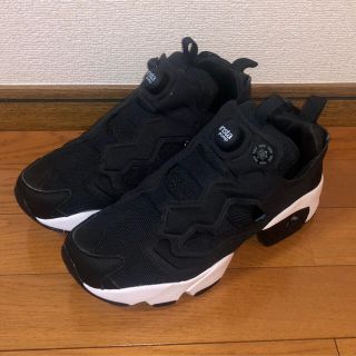 リーボック(Reebok)の美品 REEBOK INSTA PUMP FURY OG 25cm 黒 白(スニーカー)