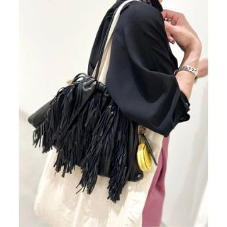 アパルトモンドゥーズィエムクラス(L'Appartement DEUXIEME CLASSE)のGOOD GRIEF! Lamb Leather Fringe Bag 新品(ショルダーバッグ)