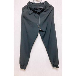 ザラ(ZARA)のZARA パンツ(カジュアルパンツ)