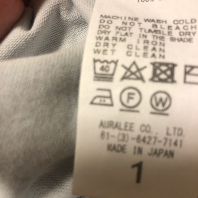 COMOLI(コモリ)のAURALEE オーラリー　Bshop ビショップ　美品 レディースのトップス(Tシャツ(半袖/袖なし))の商品写真