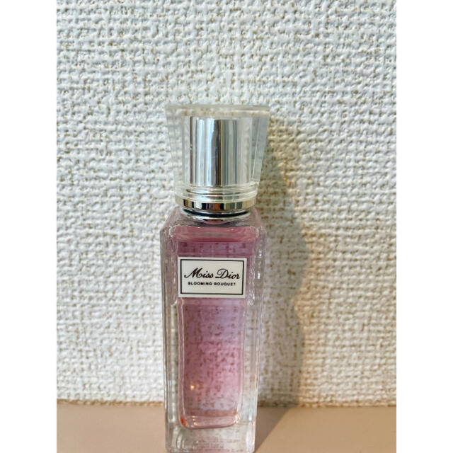 Dior(ディオール)のミス ディオール ブルーミング ブーケ ローラー パール  20ml コスメ/美容の香水(香水(女性用))の商品写真