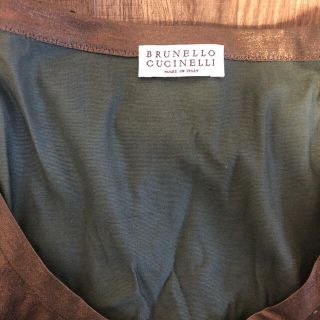 ブルネロクチネリ(BRUNELLO CUCINELLI)の来月迄　ブルネロクチネリ　光沢　トップス(カットソー(半袖/袖なし))