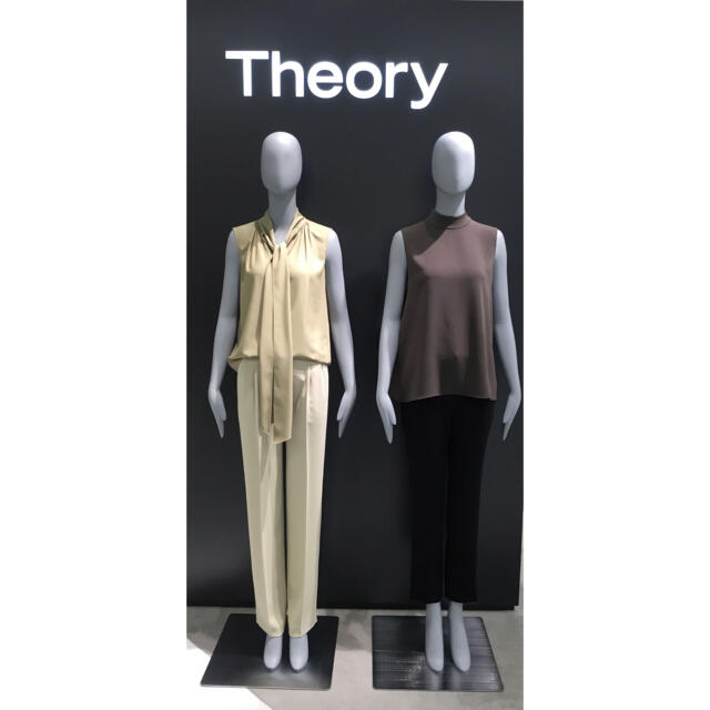 Theory 19aw ノースリーブニット ベージュ