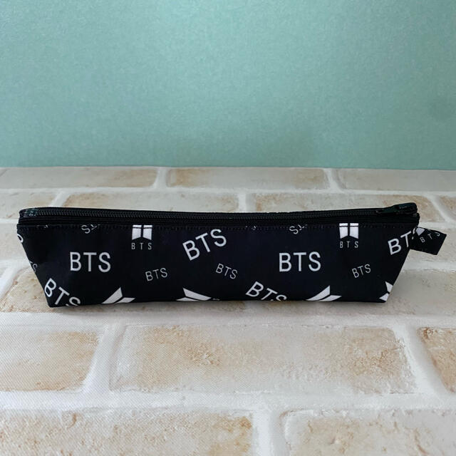 防弾少年団(BTS)(ボウダンショウネンダン)のBTS★ペンケース ハンドメイドの文具/ステーショナリー(その他)の商品写真