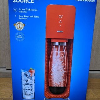 新品未使用　SodaStream　ソーダストリーム　Soure v3　レッド(調理機器)