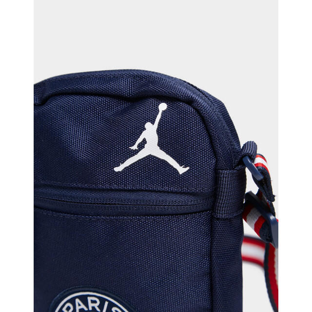 NIKE(ナイキ)の国内未発売 パリサンジェルマン JORDAN PSG Festival BAG メンズのバッグ(ショルダーバッグ)の商品写真