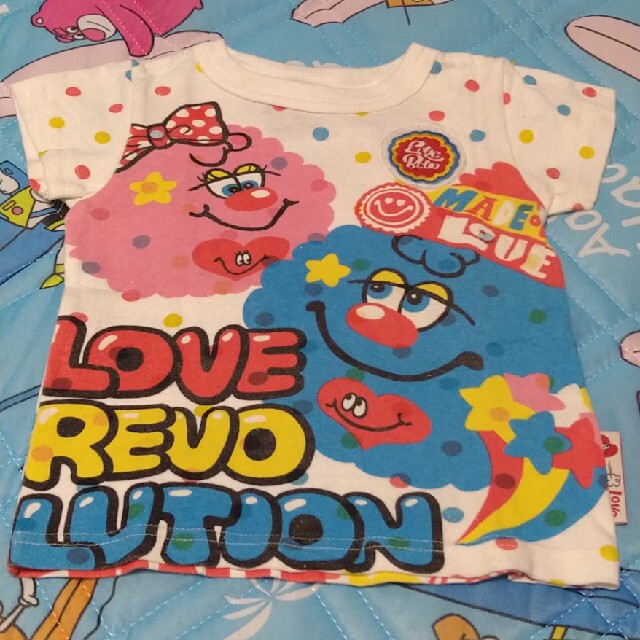 LOVE REVOLUTION(ラブレボリューション)の日曜のみ価格　ラブレボ　Tシャツ90　ポップ柄 キッズ/ベビー/マタニティのキッズ服女の子用(90cm~)(Tシャツ/カットソー)の商品写真