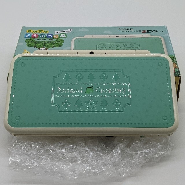 Newニンテンドー2DS LL とびだせ どうぶつの森 amiibo+パック Newニンテンドー2DS LL とびだせ どうぶつの森 amiibo+パック
