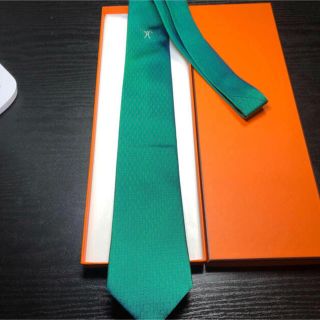 エルメス(Hermes)の【未使用に近い】HERMES H柄 緑 野球マークのネクタイ(ネクタイ)