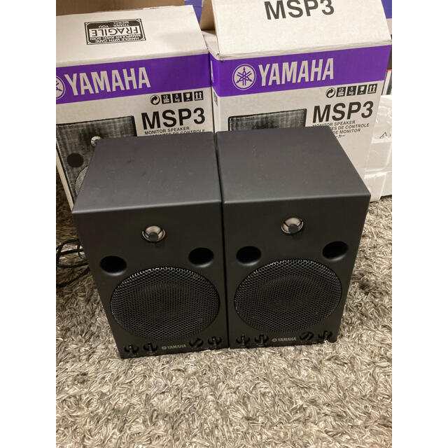 ヤマハ(ヤマハ)のYAMAHA MSP3 モニタースピーカー（傷なし） 楽器のレコーディング/PA機器(スピーカー)の商品写真