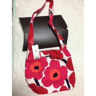 マリメッコ(marimekko)の値下げ　送料無料　マリメッコ　バック　新品未使用　(ショルダーバッグ)