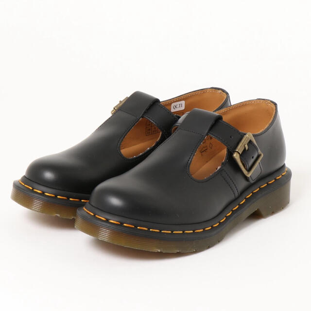 Dr.Martens(ドクターマーチン)の　ローファー  POLLEY T-BAR SHOE 14852001 レディースの靴/シューズ(ローファー/革靴)の商品写真