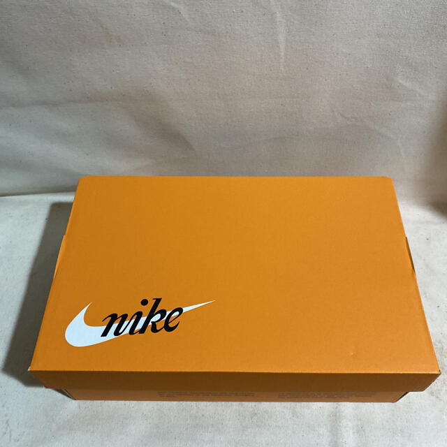 NIKE(ナイキ)のナイキ ブレーザー ミッド '77 SE 23.0cm レディース 新品未使用 レディースの靴/シューズ(スニーカー)の商品写真