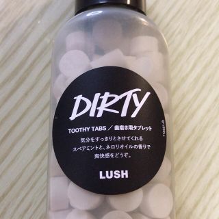 ラッシュ(LUSH)のLUSH ダーティー　トゥースウォッシュ(歯磨き粉)