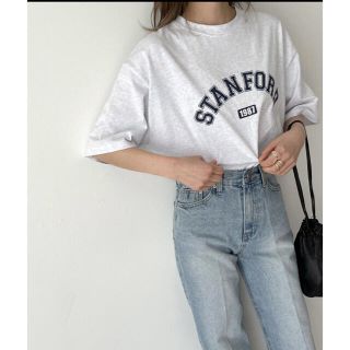 トゥデイフル(TODAYFUL)の"Stanford"Ｔシャツ  viaj(Tシャツ(半袖/袖なし))