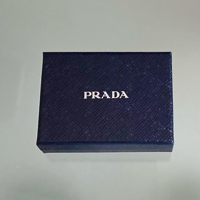 PRADA(プラダ)の【新品】プラダ ケース インテリア/住まい/日用品のインテリア小物(小物入れ)の商品写真