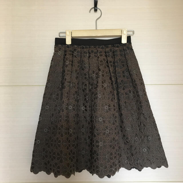 ANAYI(アナイ)のANAYI  フラワーレース 刺繍 カットワークスカート レディースのスカート(ひざ丈スカート)の商品写真
