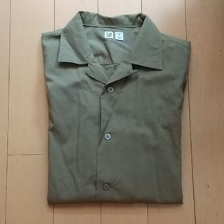 ユニクロ(UNIQLO)のUNIQLO U メンズ 半袖オープンカラーシャツ S(シャツ)