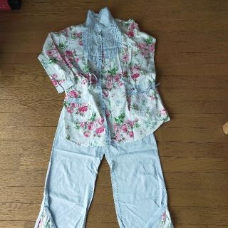 ローラアシュレイ(LAURA ASHLEY)の☆ローラアシュレイ ホーム のパジャマ上下セット☆(パジャマ)