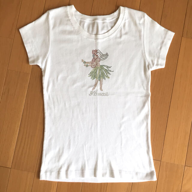 ハワイアンTシャツ 白と黒 レディースのトップス(Tシャツ(半袖/袖なし))の商品写真