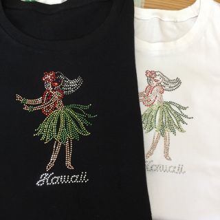 ハワイアンTシャツ 白と黒(Tシャツ(半袖/袖なし))