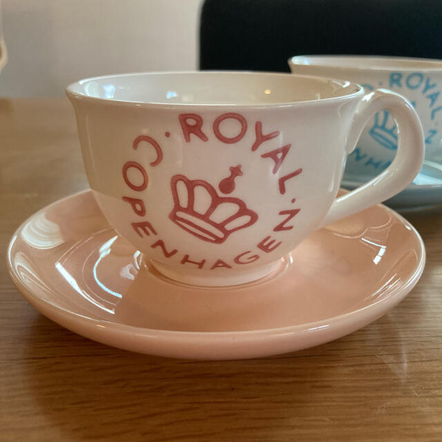 ROYAL COPENHAGEN(ロイヤルコペンハーゲン)のティーカップ ＆ソーサ セット ロイヤルコペンハーゲン ニューシグネチャー インテリア/住まい/日用品のキッチン/食器(グラス/カップ)の商品写真