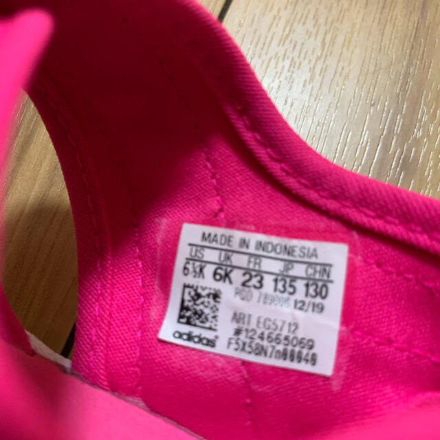 adidas(アディダス)のadidas サンダル　ピンク　13㎝ キッズ/ベビー/マタニティのベビー靴/シューズ(~14cm)(サンダル)の商品写真