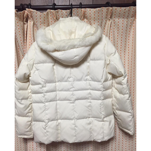 白ダウンコート レディースのジャケット/アウター(ダウンコート)の商品写真