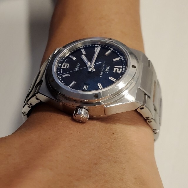 IWC(インターナショナルウォッチカンパニー)の※ぃぴ様　専用　IWC  インヂュニア  IW322701  黒文字盤 メンズの時計(腕時計(アナログ))の商品写真