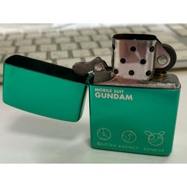 ZIPPO(ジッポー)のZippo/ライター/連邦軍/機動戦士ガンダム/メタリック/限定/ハロ/グリーン メンズのファッション小物(タバコグッズ)の商品写真