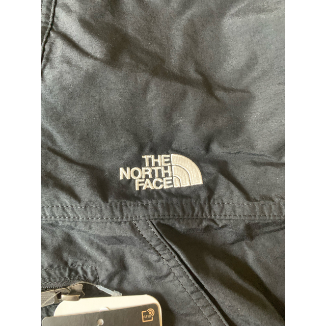 THE NORTH FACE(ザノースフェイス)のTHE NORTH FACE コンパクトアノラック　XL ブラック　新品未使用品 メンズのジャケット/アウター(マウンテンパーカー)の商品写真