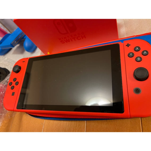 ニンテンドースイッチ　マリオレッド　switch まとめ　ソフト　Proコン 1