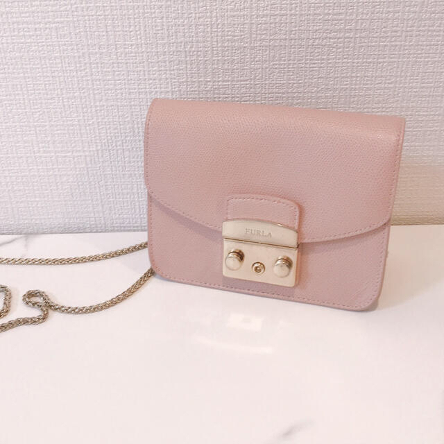 FURLA♡ ショルダーバッグ メトロポイリス ミニサイズ♡プレゼント付✨