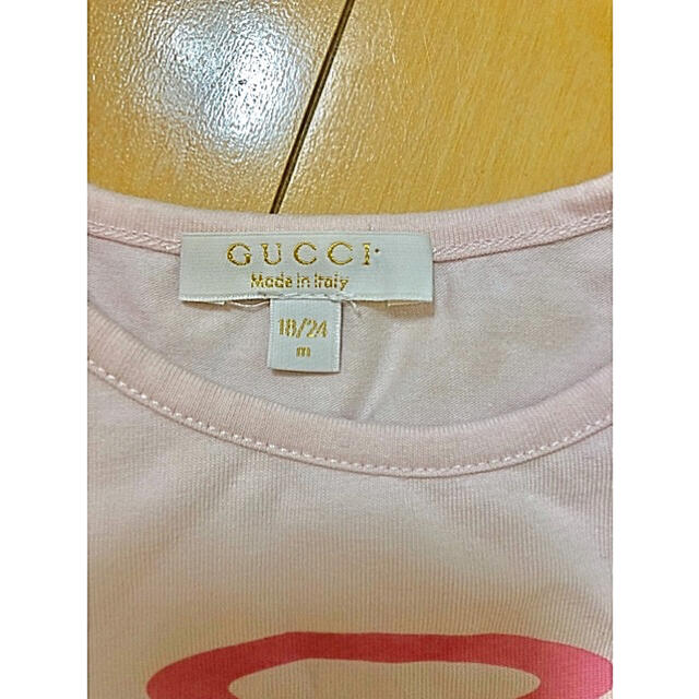 Gucci(グッチ)のグッチキッズ　Tシャツ キッズ/ベビー/マタニティのベビー服(~85cm)(Ｔシャツ)の商品写真