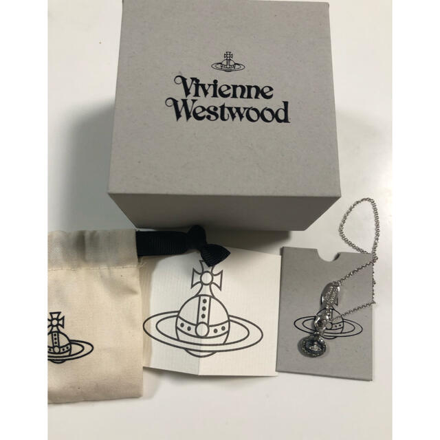 Vivienne Westwood(ヴィヴィアンウエストウッド)のVivienne Westwood ブレスレット　新品 レディースのアクセサリー(ブレスレット/バングル)の商品写真