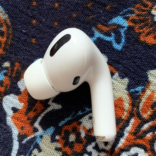 Apple AirPods Pro 片耳 R 片方 右耳 中古 | フリマアプリ ラクマ