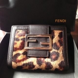 フェンディ(FENDI)のFENDI ヒョウ柄 財布(財布)