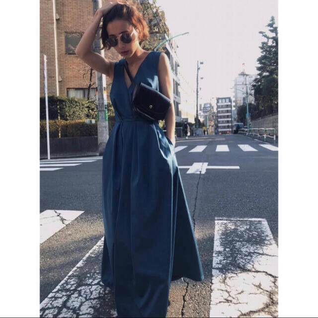 Ameri VINTAGE(アメリヴィンテージ)のアメリヴィンテージ LADY TUCK FLARE DRESS レディースのフォーマル/ドレス(ロングドレス)の商品写真