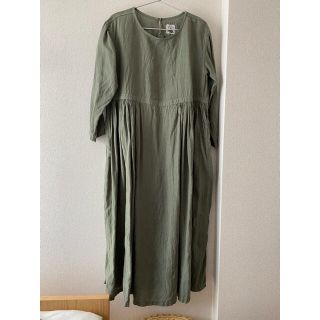 イデー(IDEE)のIDEE POOL いろいろの服ギャザーワンピース（カーキ）訳あり(ロングワンピース/マキシワンピース)