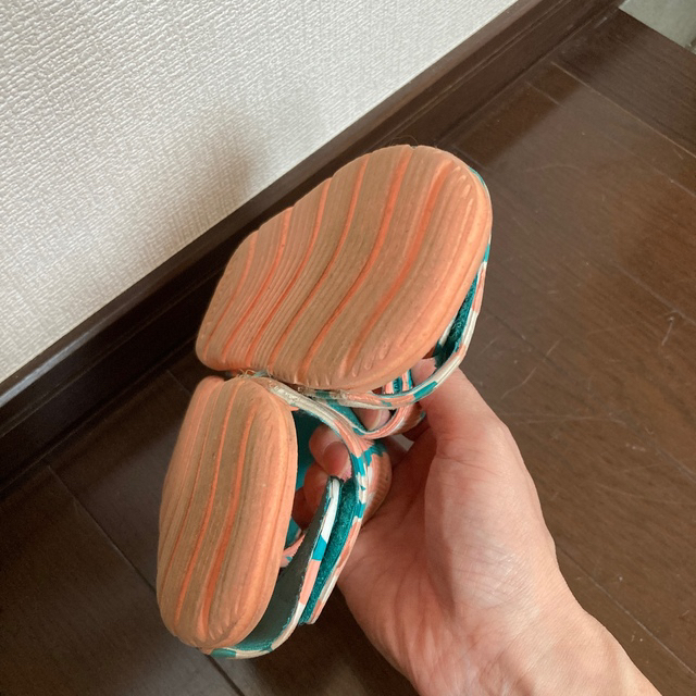 adidas(アディダス)のアディダス　サンダル　16 キッズ/ベビー/マタニティのキッズ靴/シューズ(15cm~)(サンダル)の商品写真